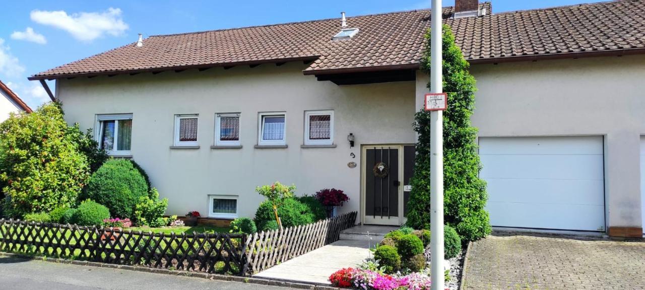 Ferienwohnung Fackelmann Dettelbach Esterno foto